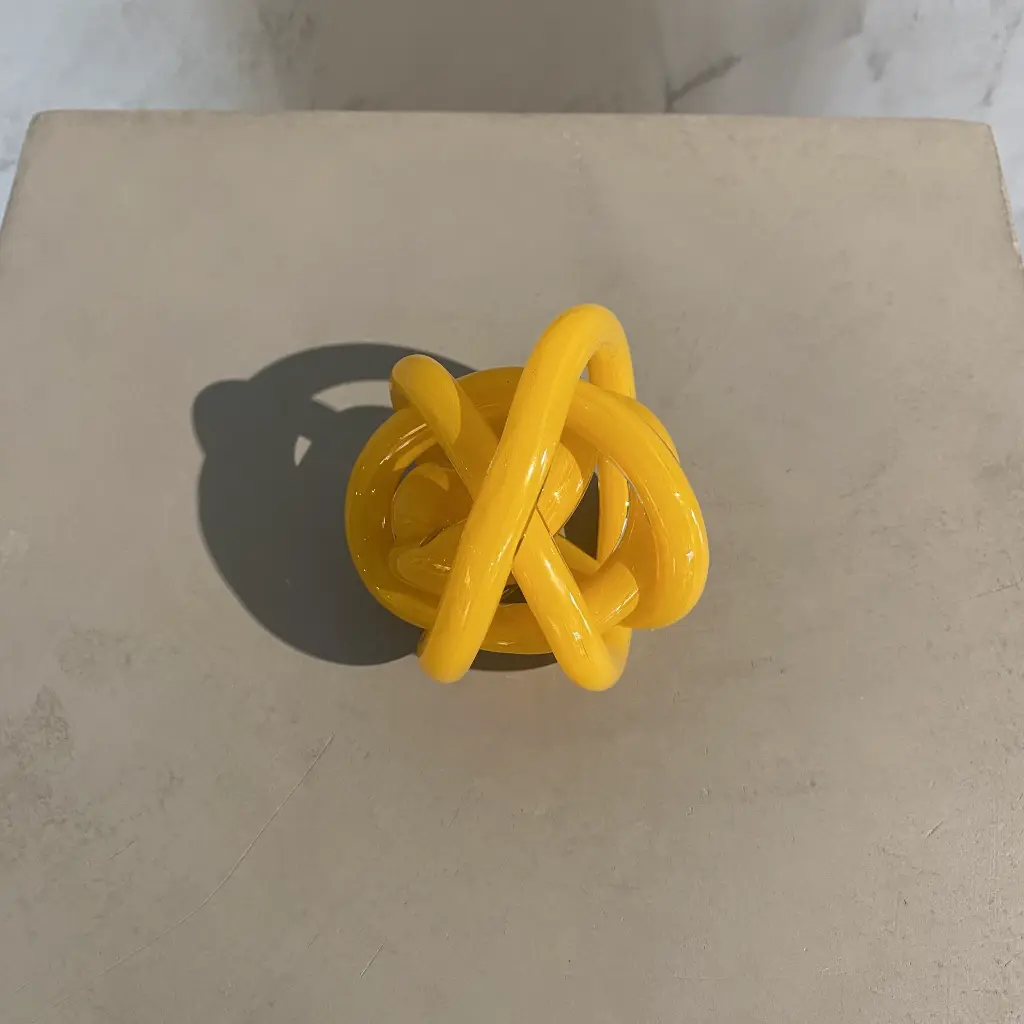 Knot no 2 HAY