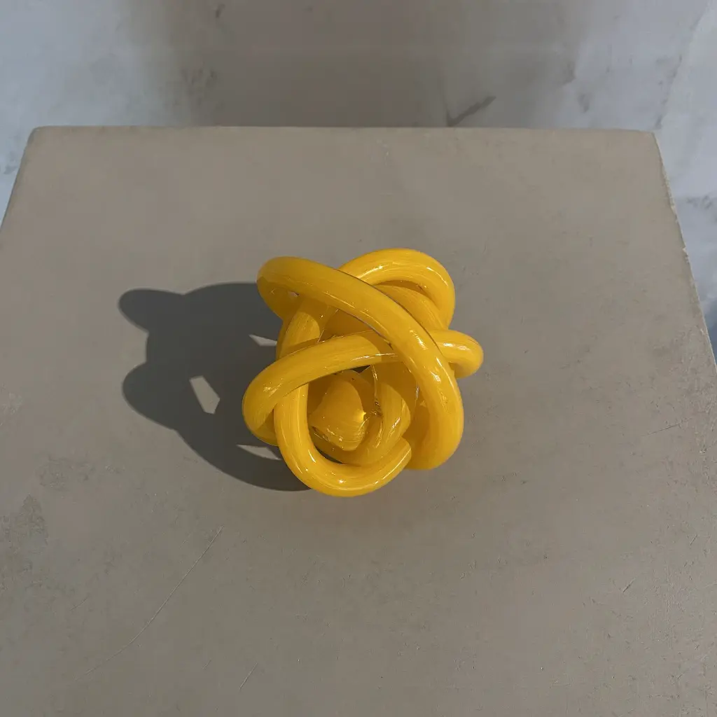 Knot no 2 HAY