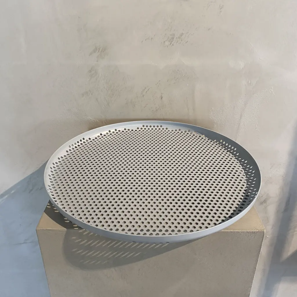 perforated tray L