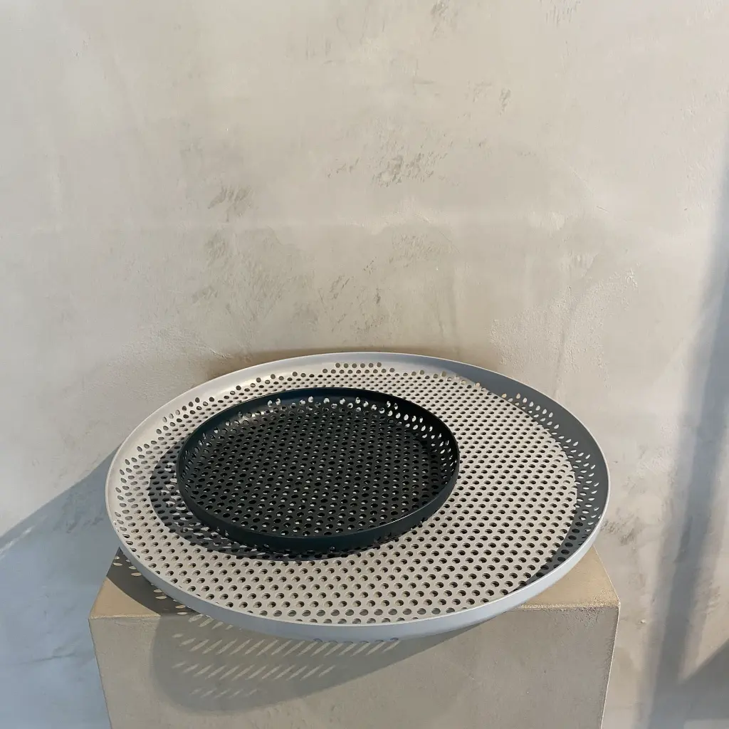 perforated tray L