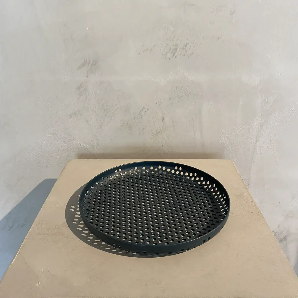 perforated tray S