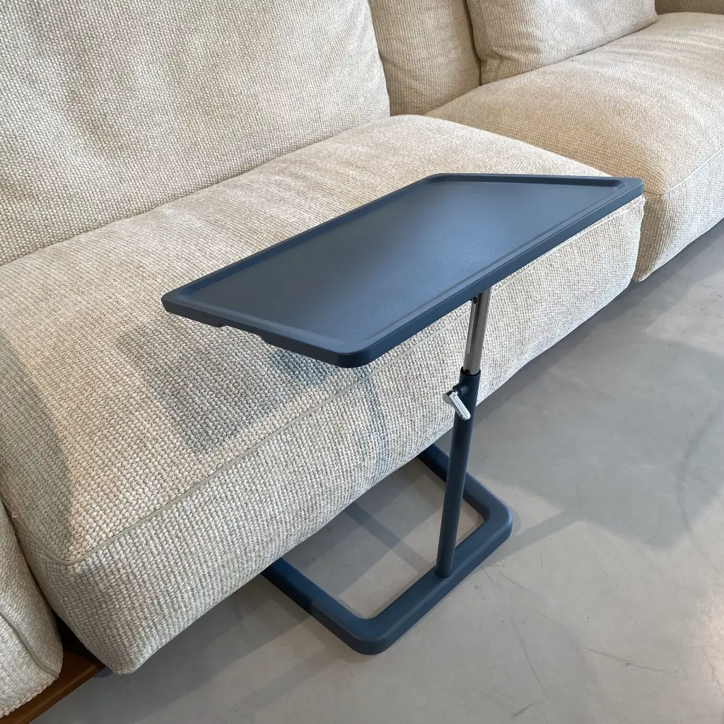 Nes Table Vitra