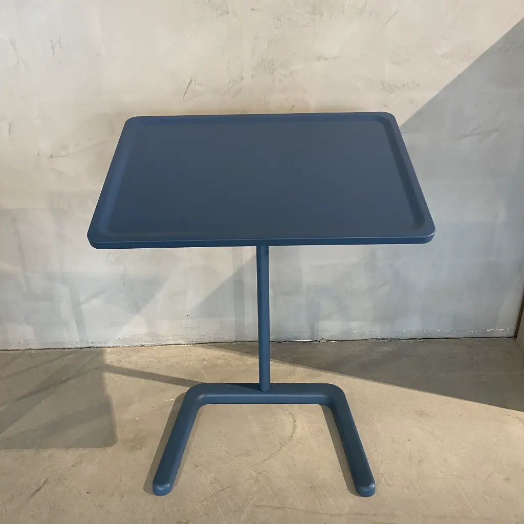 Nes Table Vitra