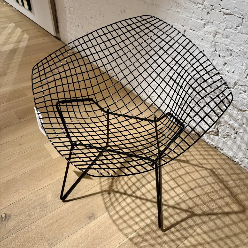Harry Bertoia Diamond black loncin designmeubelwinkel interieur Leuven Hasselt Zoutleeuw .webp