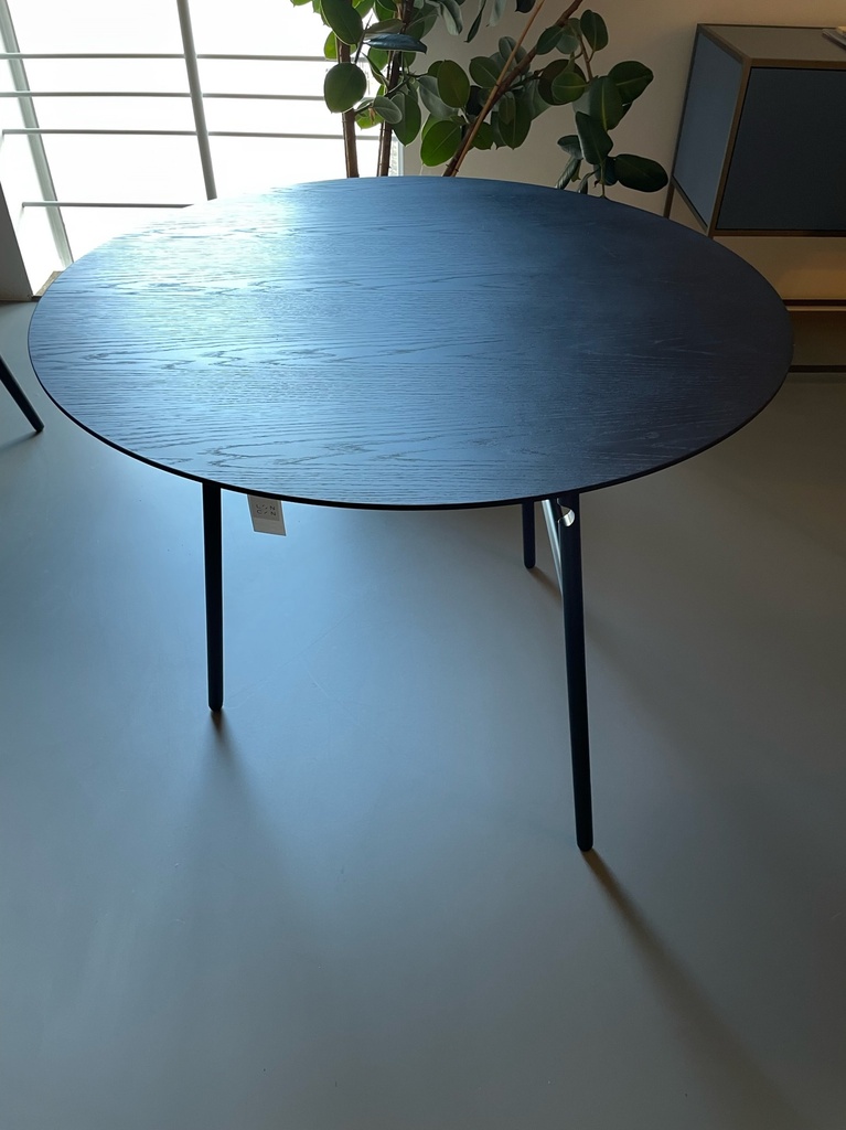 Tilt hay designer tafel loncin