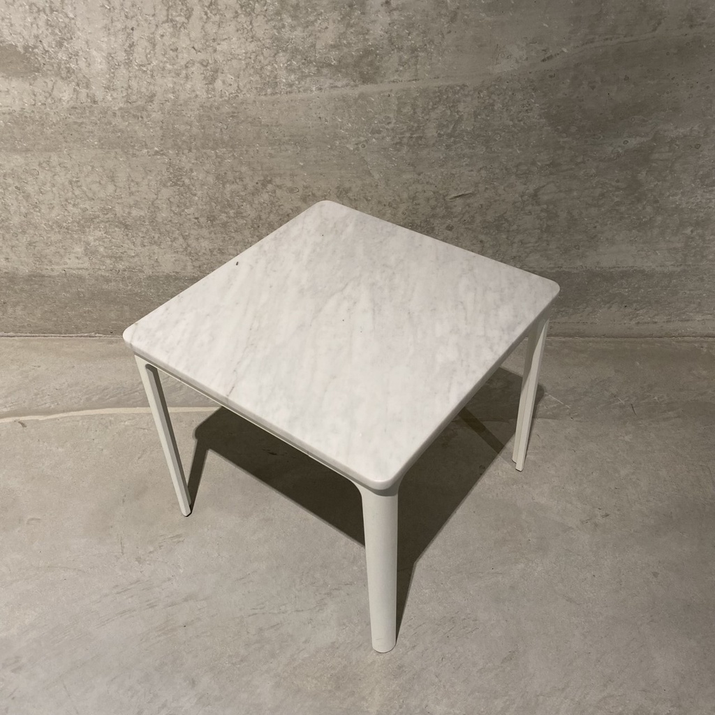 Plate Table