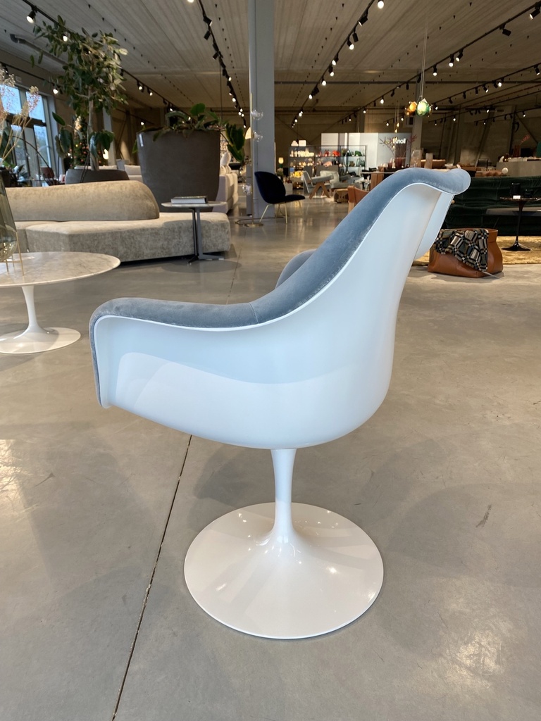 Saarinen Tulip armchair binnenkant bekleed Knoll