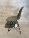 Eames Fiberglass Chair DSR Vitra