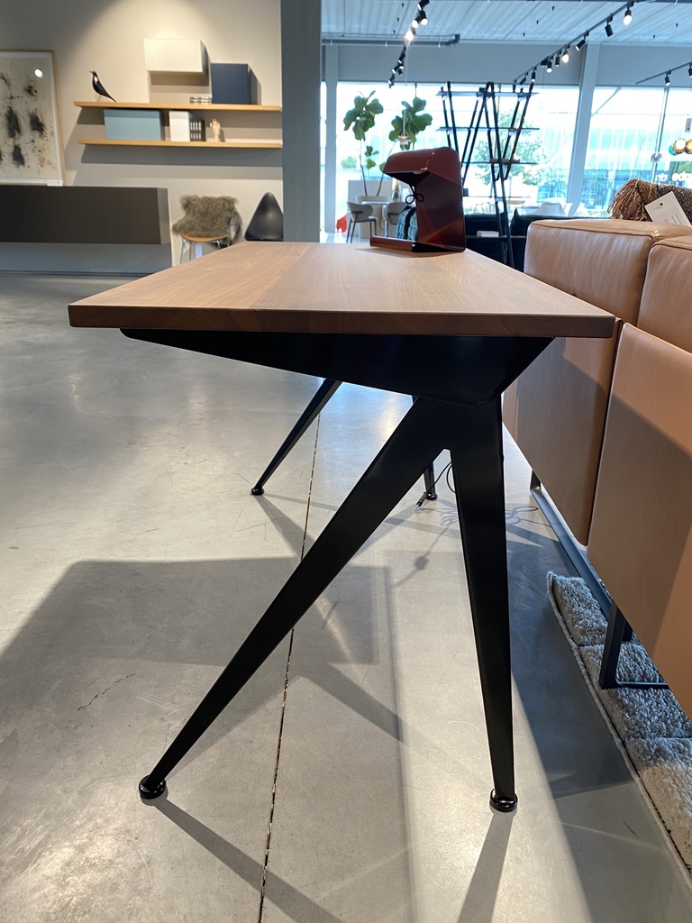 Compas Direction bureau Vitra