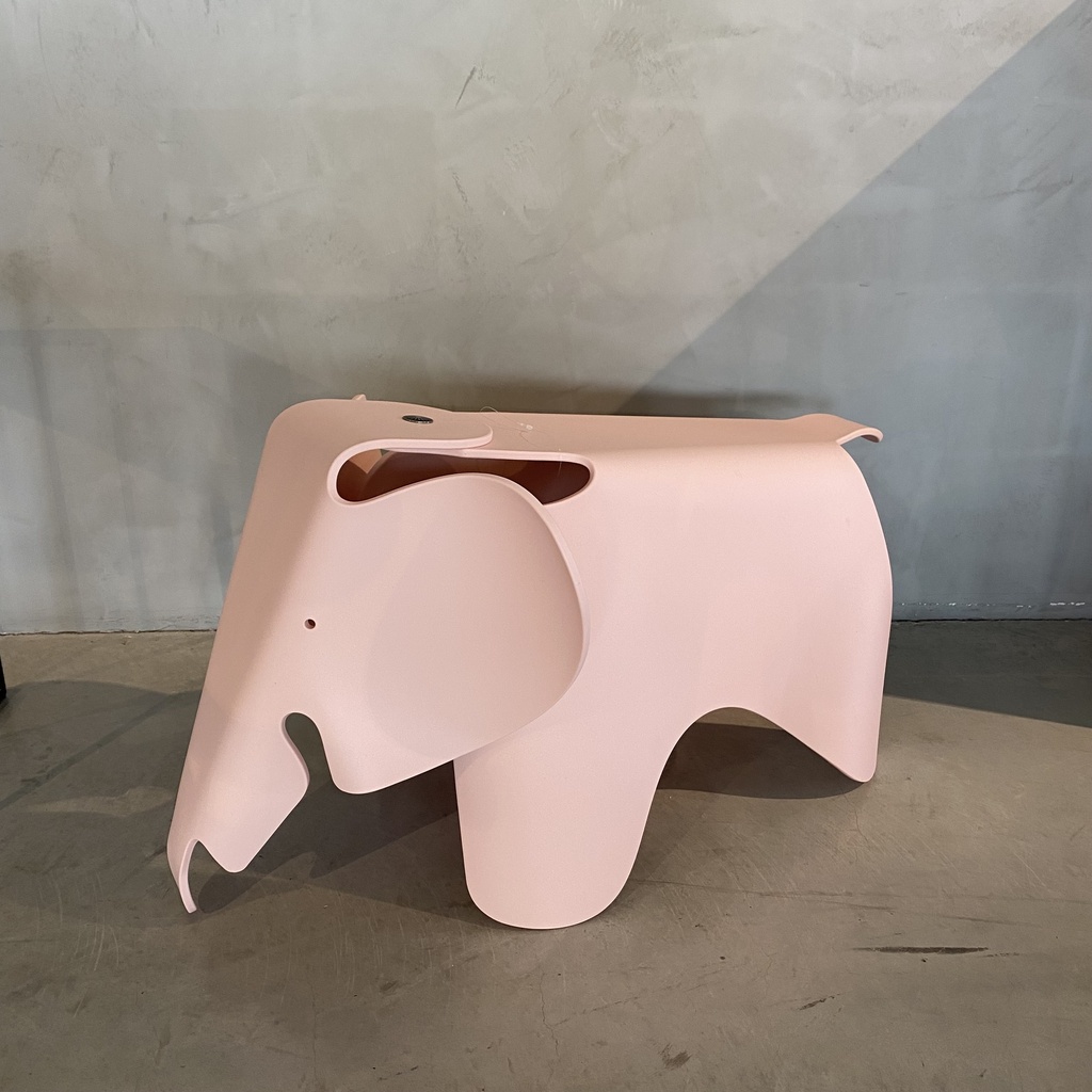 Eames Elephant