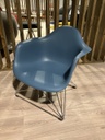Eames Plastic Armchair LAR