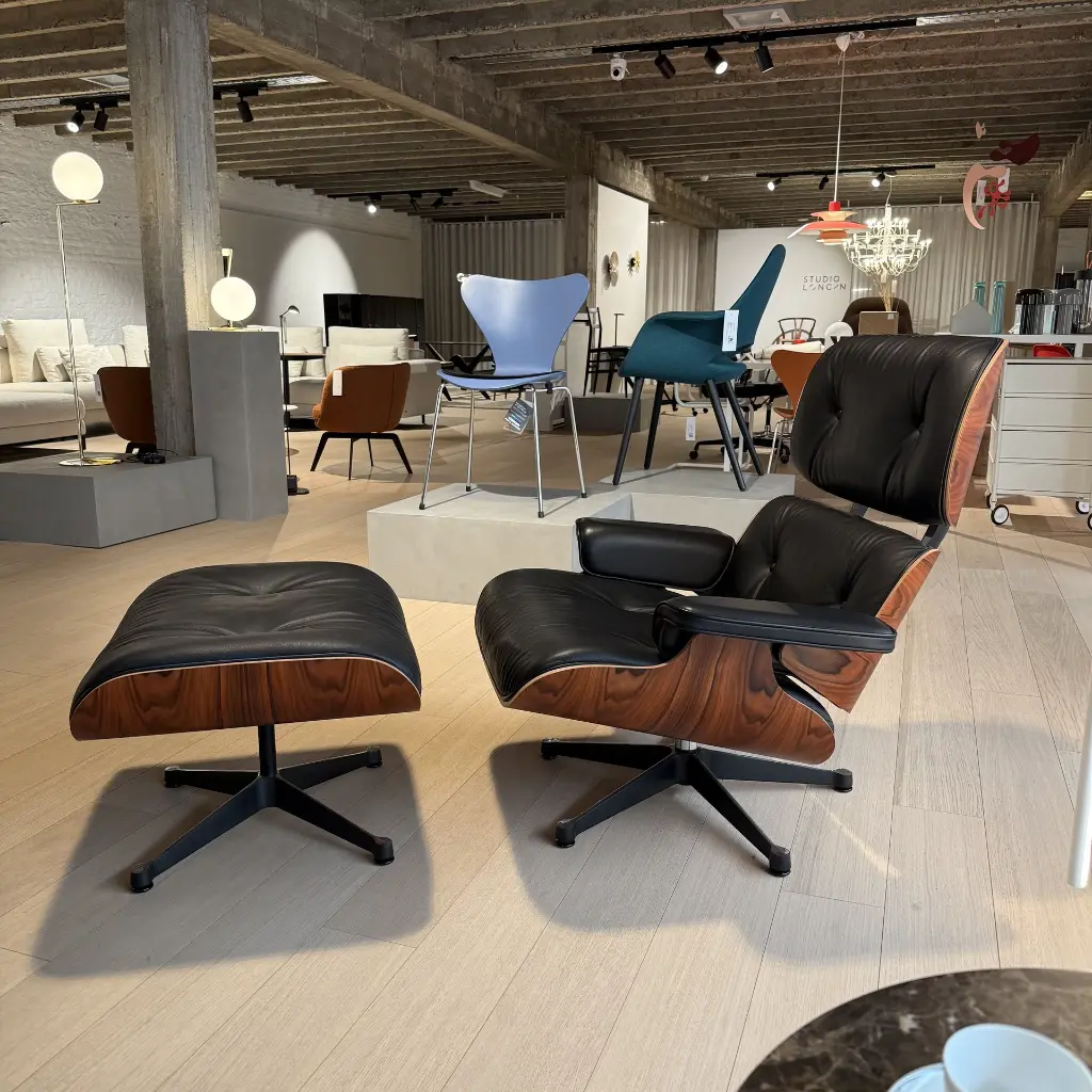 [1935] Fauteuil Lounge & Ottoman