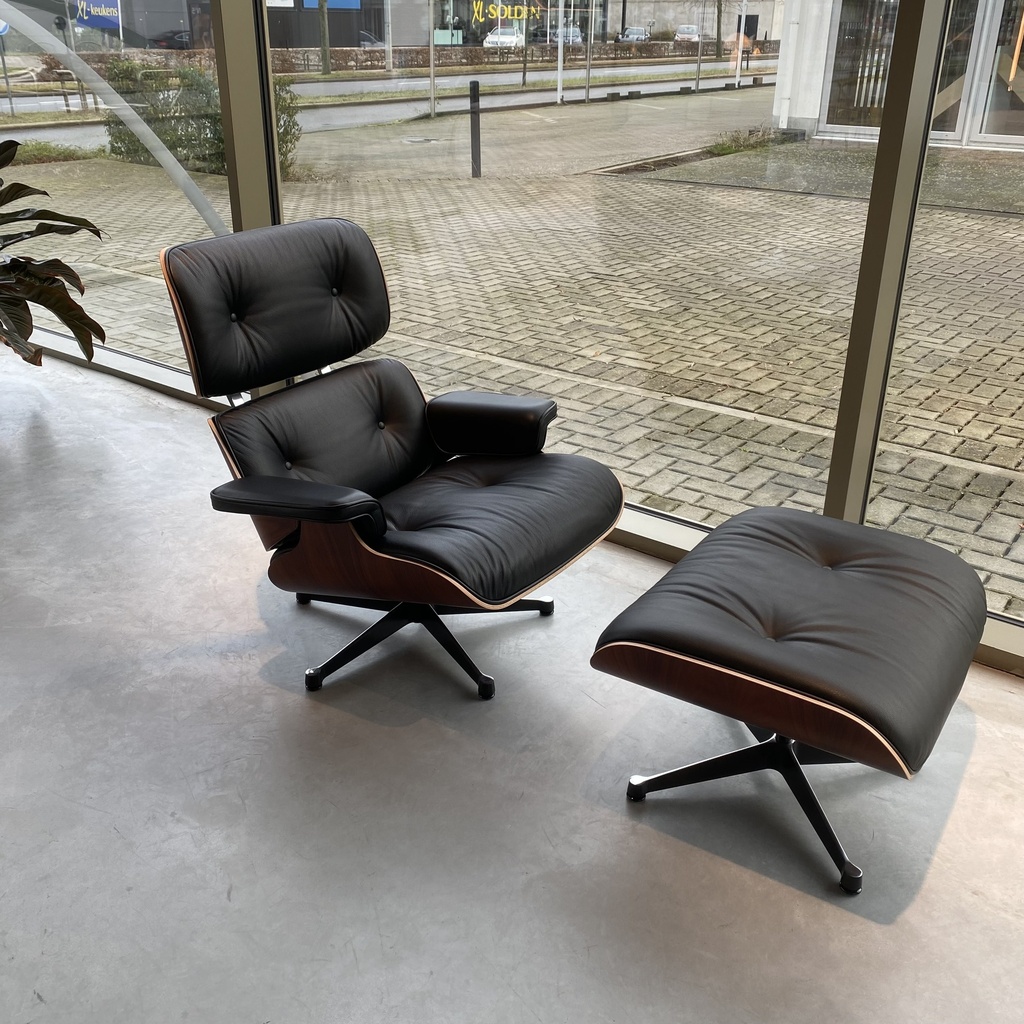 Lounge Chair & ottoman