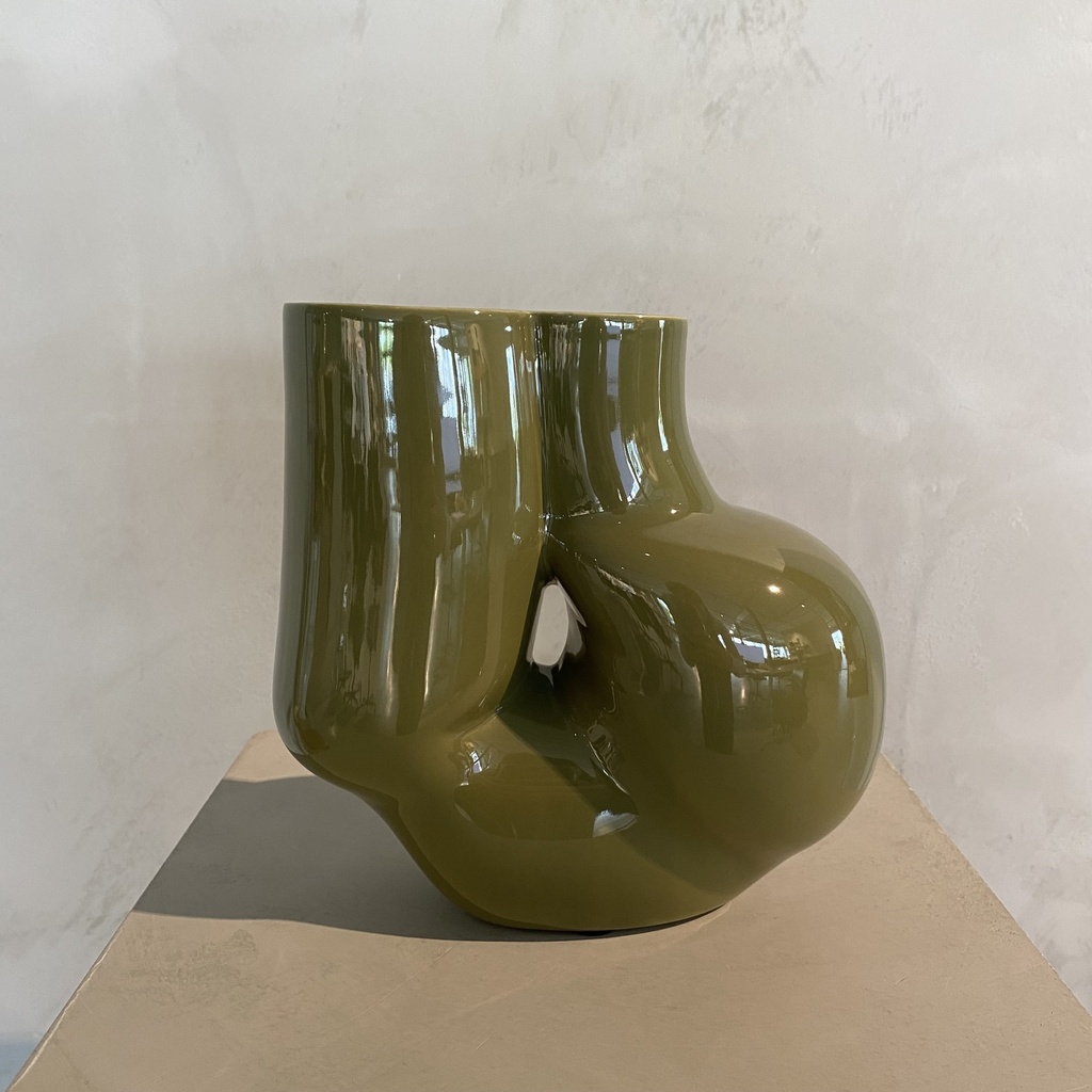 W&S VASE