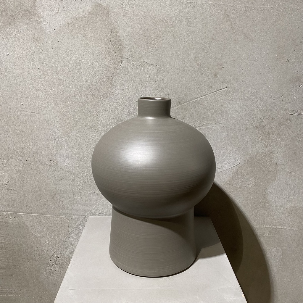 Royal vase