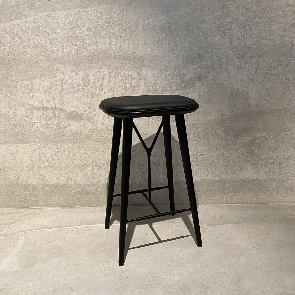 Spine Wood base stool