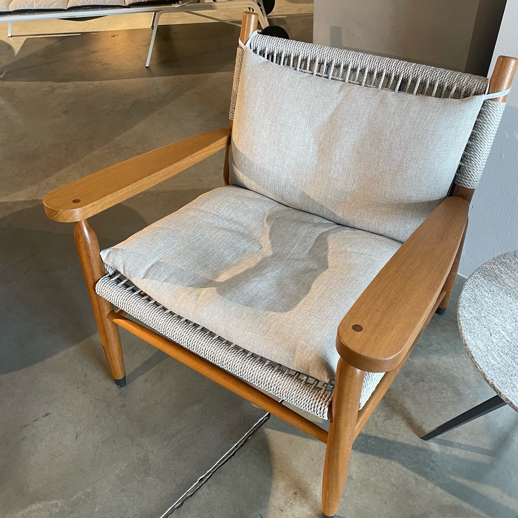 TESSA OTD + Cushions