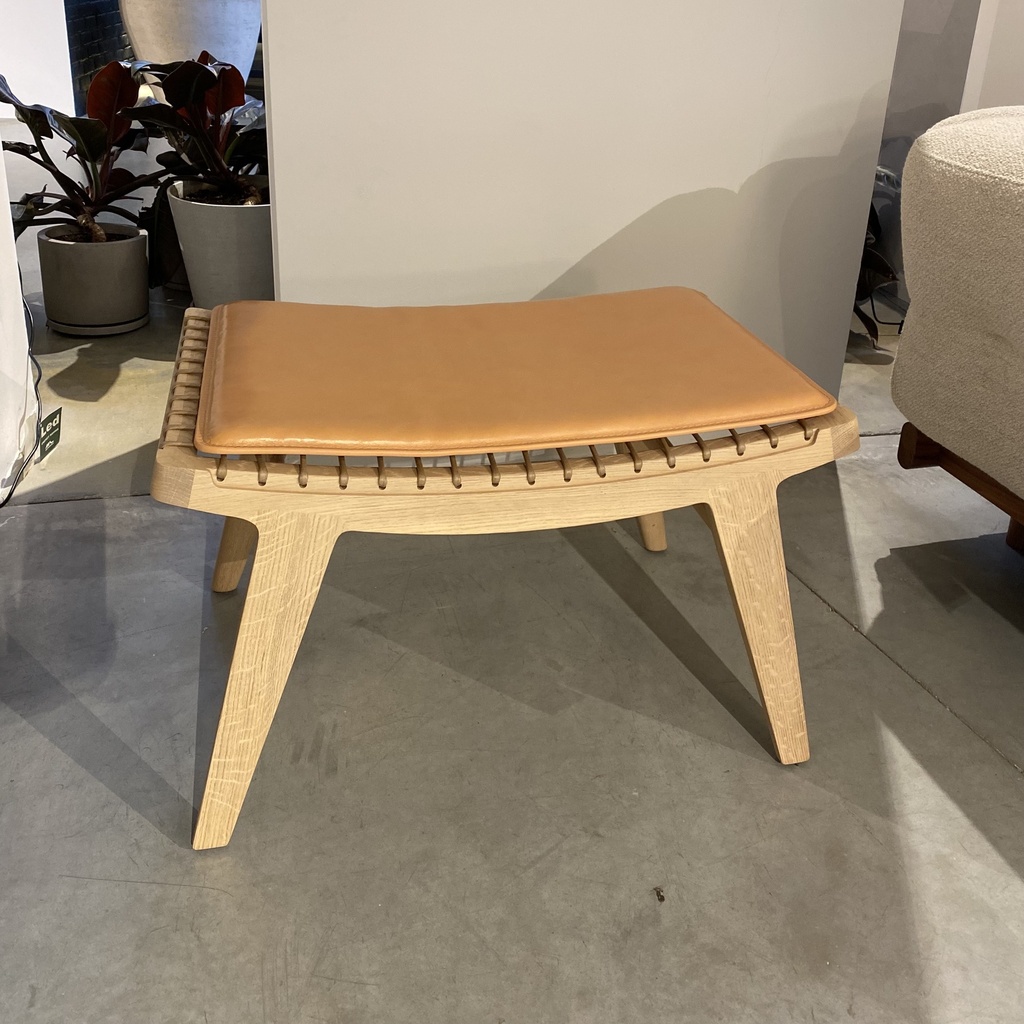 Klismos Stool