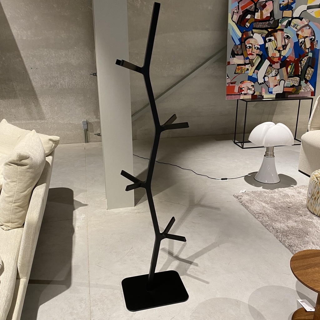 Nara coat stand