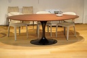 Saarinen Tulip tafel