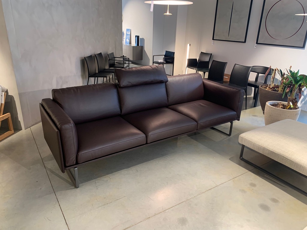 8 - Otto 3-zit + hoofdsteun