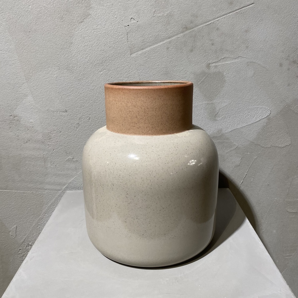 Jar Vase  Cecilie Manz