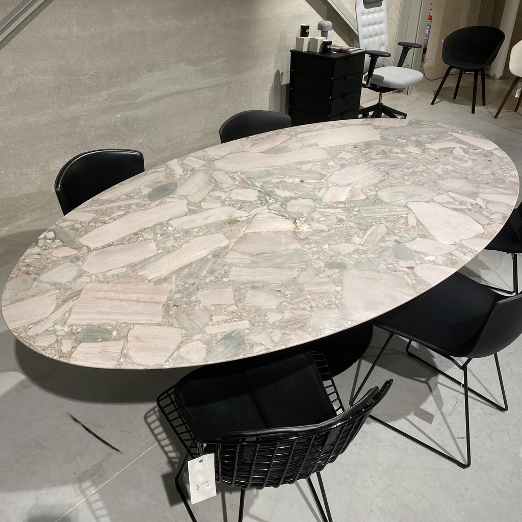 [5717] Saarinen oval table '85th anniversary'