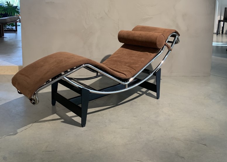 LC4 Chaise Longue à reglage continu