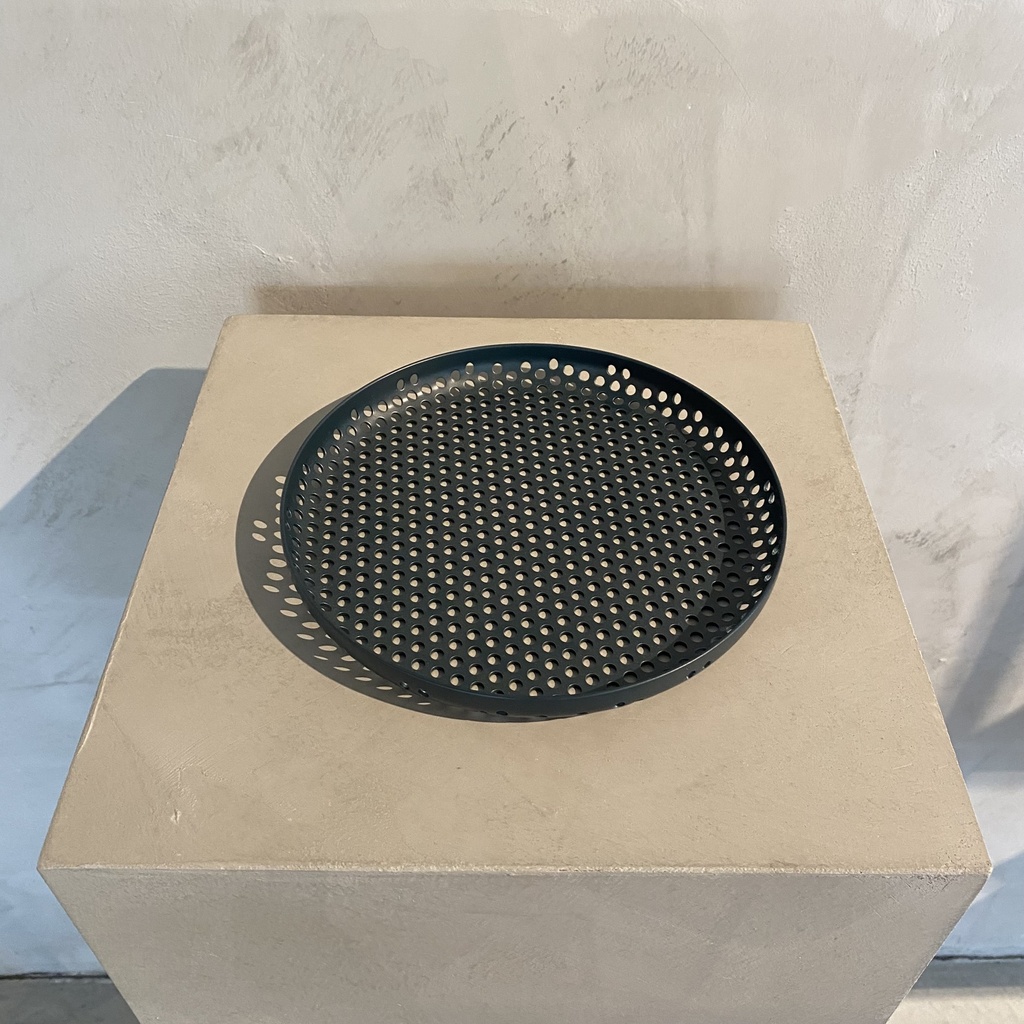 perforated tray S