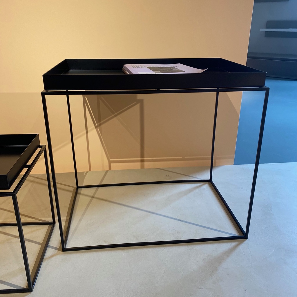 Tray Table M
