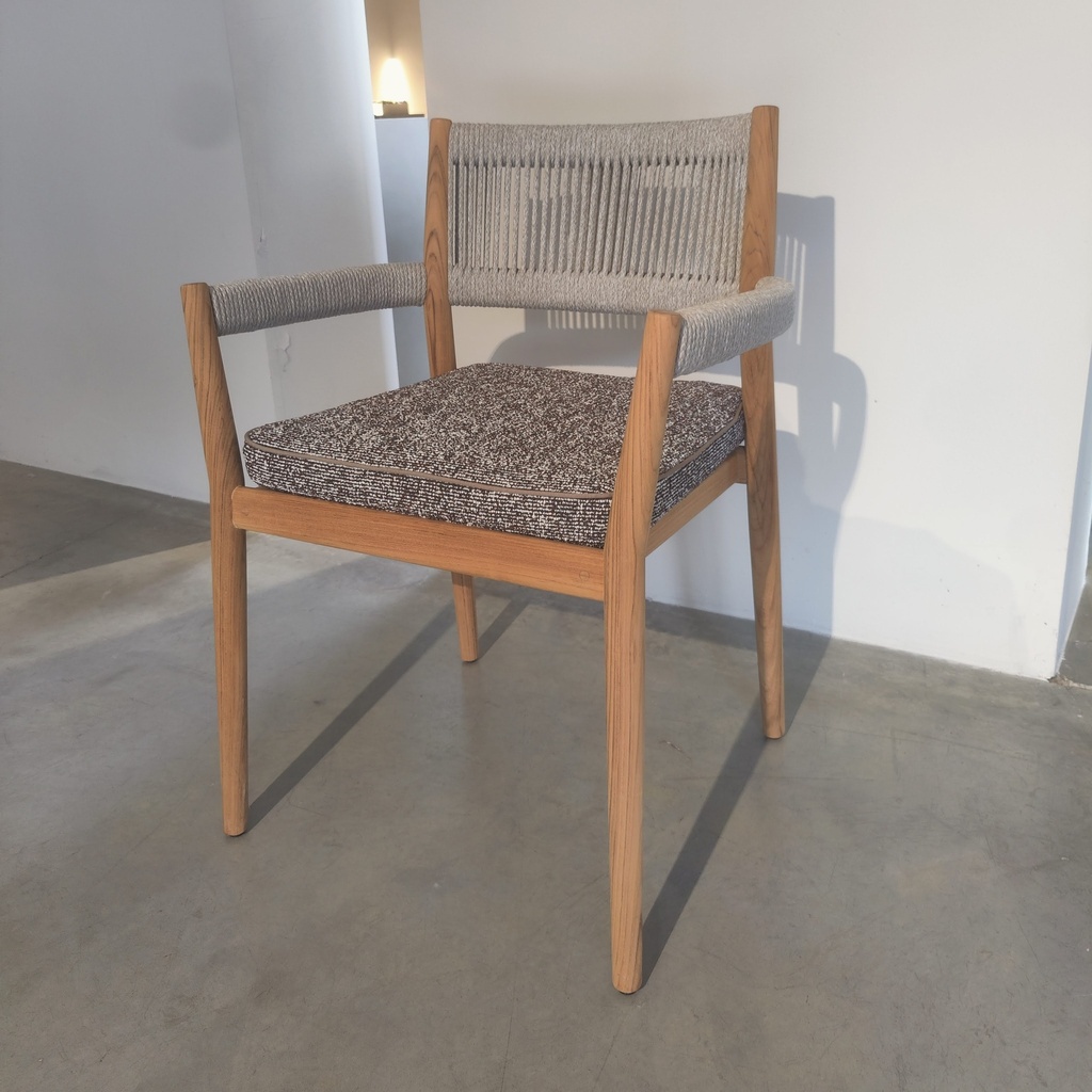 Dine Out Chair + Seat Cushion