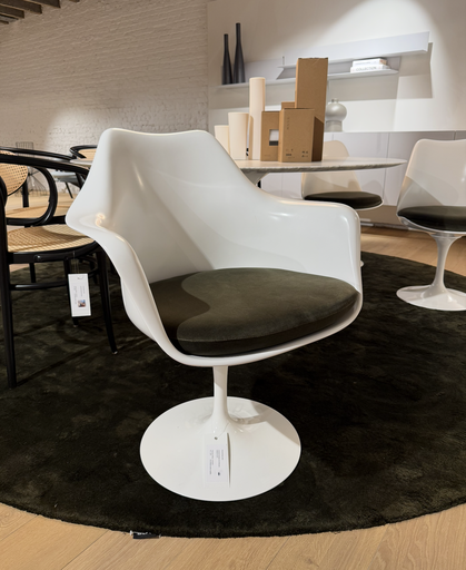 [1027] Saarinen Tulip Arm Chair