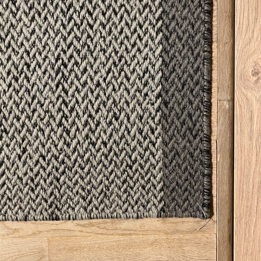 [1396] Ply Rug