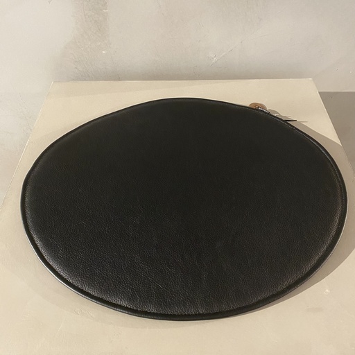 [2562] Series 7 zitkussen