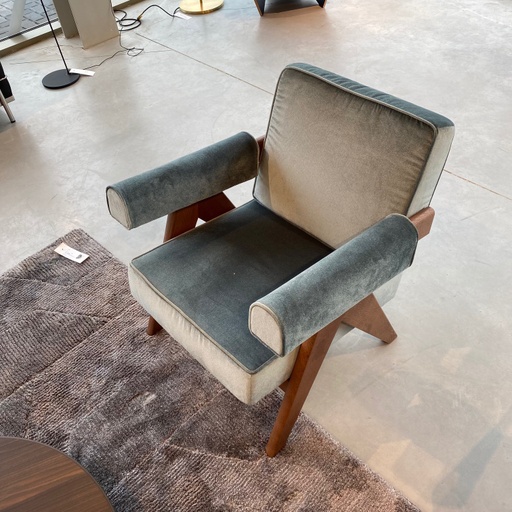 [3045] Capitol Complex Armchair 053