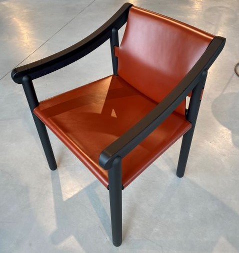 [354] 905 Chair