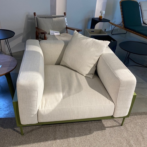 [7031] Cleo Alu Soft Armchair