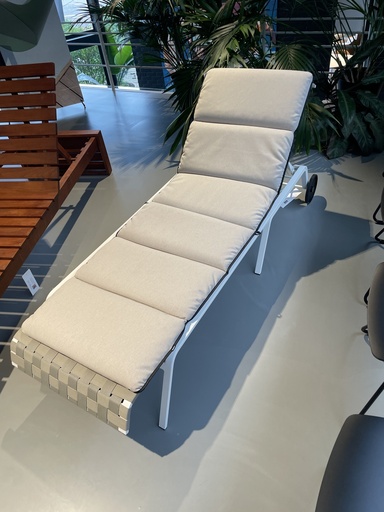 [8615] Rest Lounger (inclusief ligkussen)